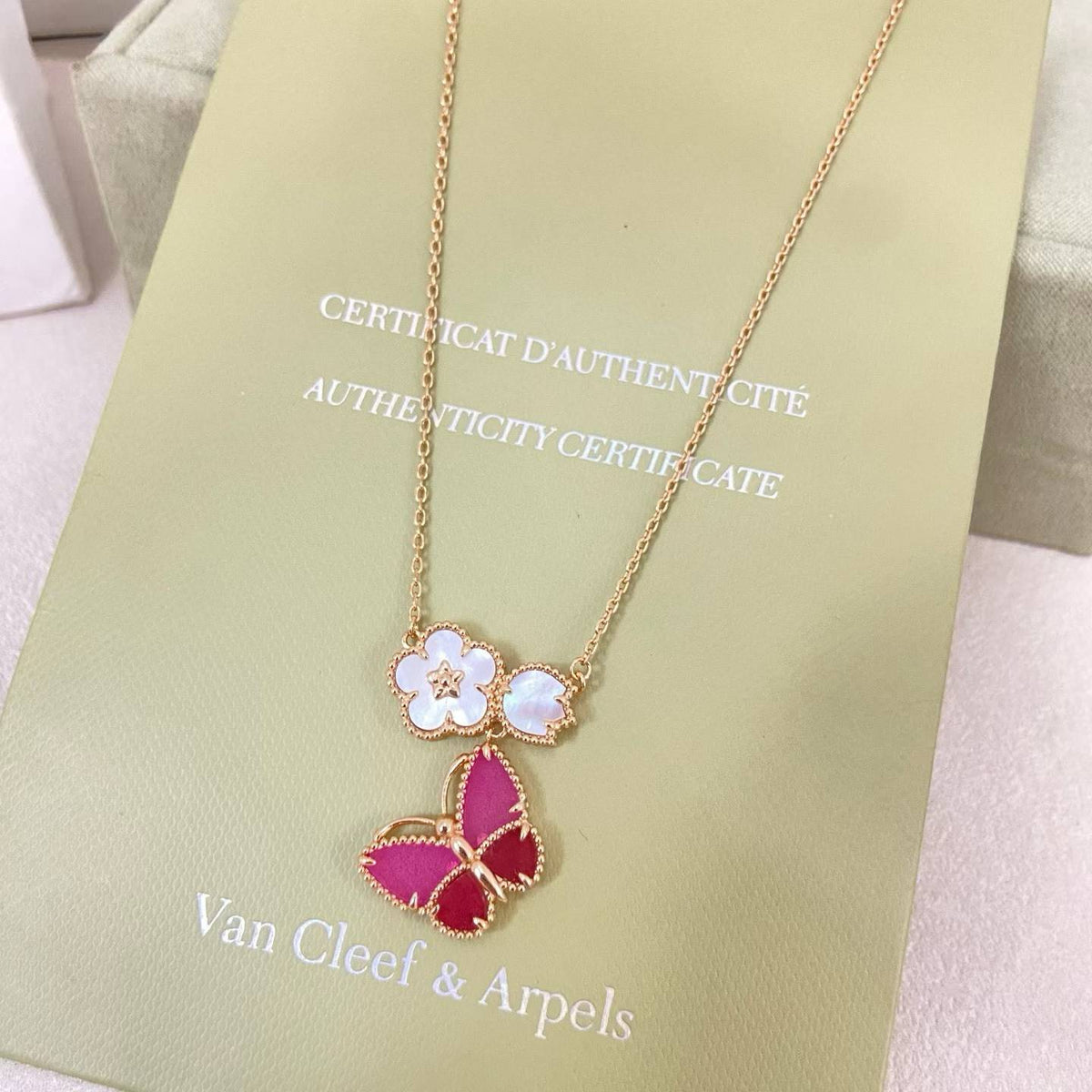 [Renovia Jewelry]ROSE QUARTZ THREE‑IN‑ONE BUTTERFLY NECKLACE